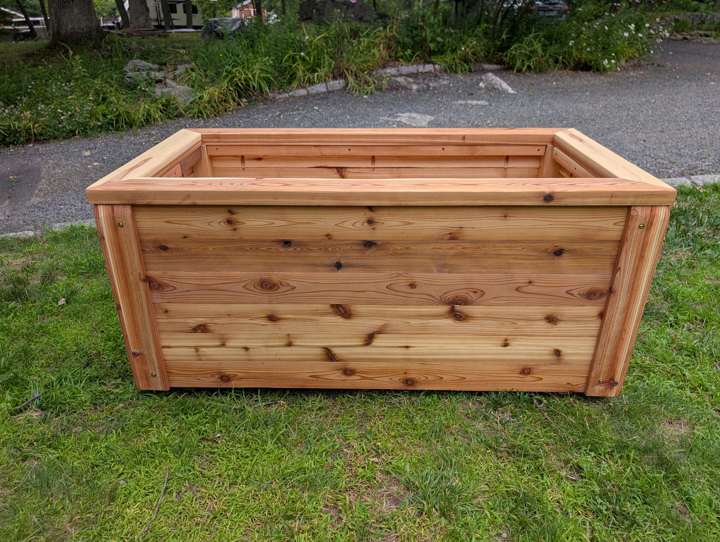 Cedar Planter Elevated - Medium 24 in. Tall