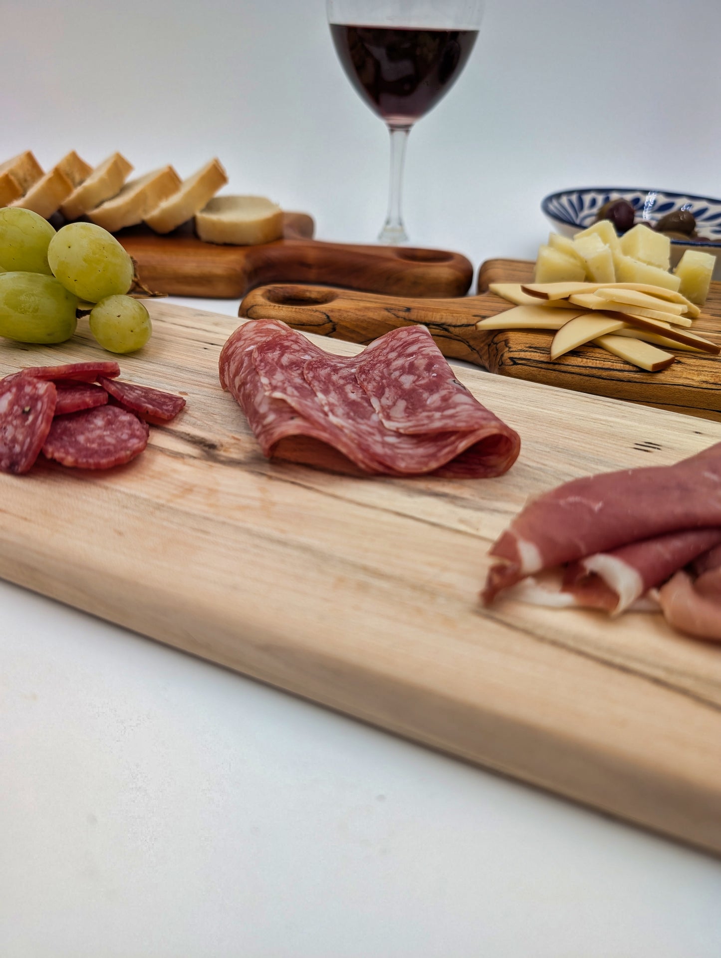 Natural Wood Charcuterie Board / Cutting Board - MED